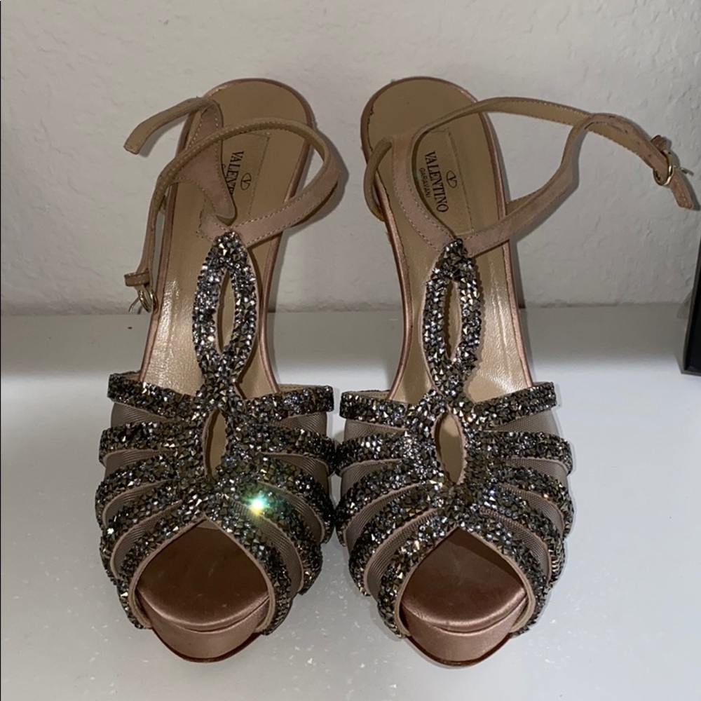 VALENTINO satin heel